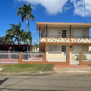 Bright 2br In Aguadilla 7 Mins To Beaches 2nd Floor Retreat , Camaceyes Puerto Rico